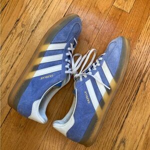 Adidas Blue Blue Fusion Cloud Sambas Gum Sole Size 10 Women Size 8.5 Men